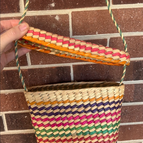 Handwoven Multicolor Straw Shoulder Bag - Picture 7 of 8